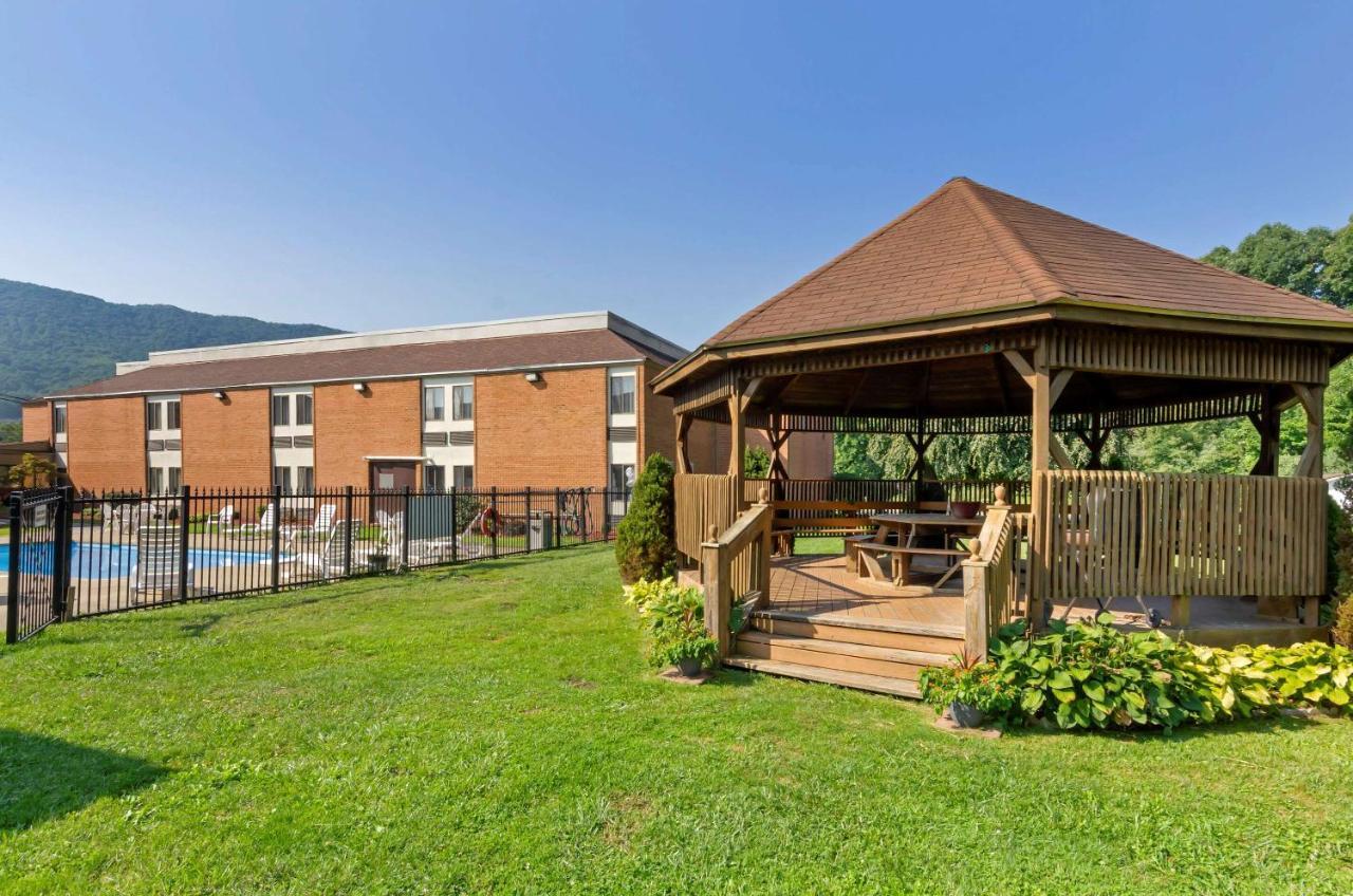 Comfort Inn Bluefield Bagian luar foto